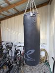 Boxningssäck 25 Kg. Som ny. Kan levereras!!