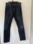 Nudie Jeans, stl 33/34, modell Grim Tim,  Authentic Deep.