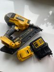 DeWalt LCN692 Spikpistol