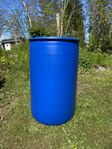 200 liters plasttunnor