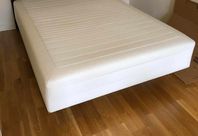 Säng 140cm ikea. leverans 