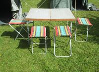 Campingbord med stolar