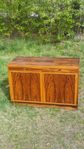 retro sideboard ( finns 2 st) 1200 kr styck