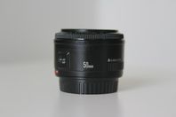 Canon EF 50mm f/1.8 II