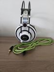 AKG Q701 Hörlurar