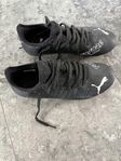 Fotbollsskor stl 36