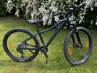 Topputrustad Scott Contessa Active 10 mountainbike 27,5”