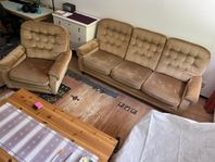 Skön Soffa och fåtölj i fint skick