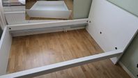 Sängstomme, Malm, vit