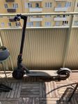  Elsparkcykel i bra skick – Perfekt för stadspendling!