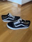 Vans Classic Low – Svarta, välanvända
