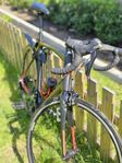 Eddy Merckx Sallanches 64 – kolfiber – Shimano 105
