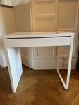 Skrivbord