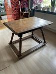 Gammalt litet ekbord