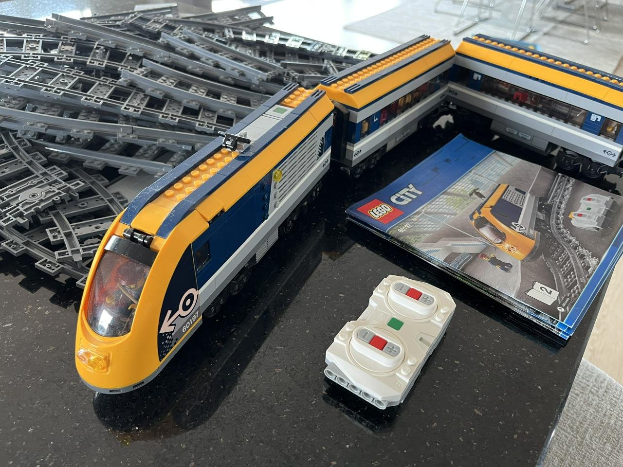 lego city - 2 radiostyrda tåg...