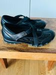 SKECHERS DAMSKOR STORLEK 36 I NYSKICK