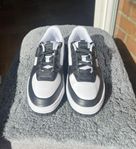Puma sneakers