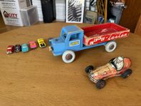 Vintage Trälastbil + racingbil +div bilar 5st