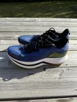 Löparsko Saucony Endorphin herr storlek 41