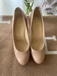 Äkta Louboutin High Heels från Harrods – Beige Lack, Str