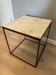 Sidobord marmor