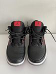 Nike Air Jordan Max Aura 5 Shoes "Black Cement" 