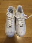 NIKE Air Force 1 strl. 37.5