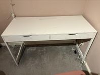 Skrivbord Ikea - bortskänkes