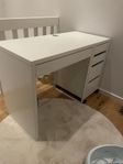 IKEA skrivbord – 105x50 cm 