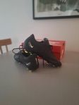 Nike fotbollsskor
