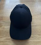 Primark svart keps storlek ONE SIZE