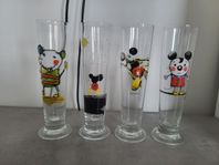 4 st ölglas med olika Musse Pigg-motiv från Lars Åberg