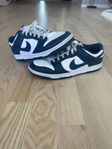 Nike dunk vit blåa