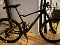 Scott spark 900Expert heldämpad