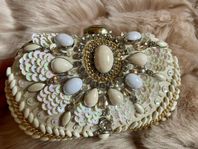 River Island vit/beige/guld väska.