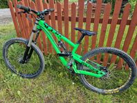 Down hill Scott Voltage FR720 