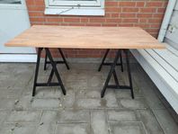Skrivbord 