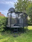 Studsmatta North Trampoline 4,20 Oval med 2 basketkorgar