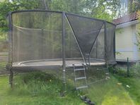 studsmatta bortskänkes