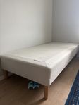 Säng 90x200 