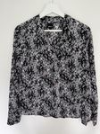 Blommig blus
