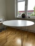 Runt matbord