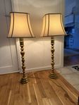 ett par vintagelampor i mässing 104cm höga