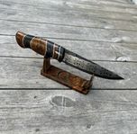 Handgjord kniv med mosaik damask blad