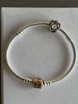 Pandora armband + juni födelsesten 