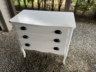byrån och skrivbord 