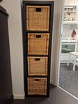 Hylla IKEA Kallax med 4 korgar (IKEA Branäs)