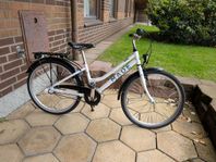 Fin vit flickcykel MADE 24 tum, 3 vxl