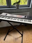 Yamaha PSR F51 keyboard 
