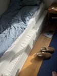Dagbädd från IKEA med 2 lådor och 2 madrasser